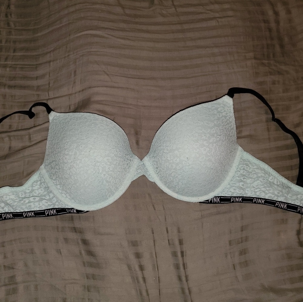 VS Pink padded push up bra